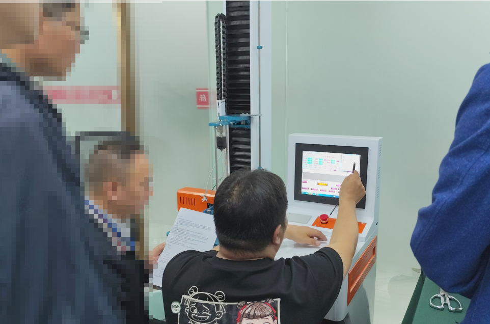 深圳某某有限公司赴上海理涛参观考察设备非血管内导管导丝滑动性能测试仪